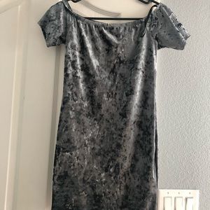 🌸Gray Velvet  off the Shoulder Dress🌸